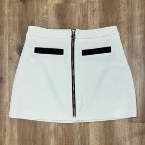Express Size 10 Elegant White Mini Skirt with Black and Gold Accents